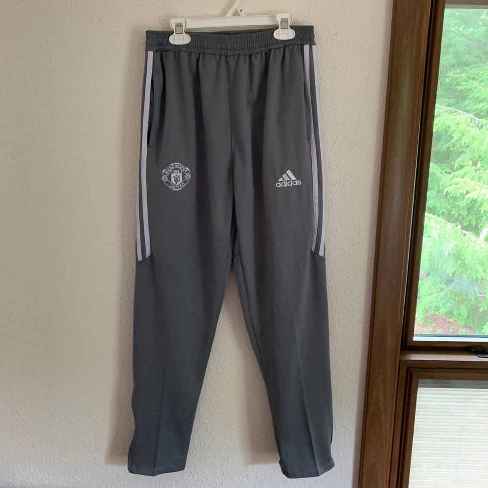 Adidas Manchester United Joggers Men’s Large